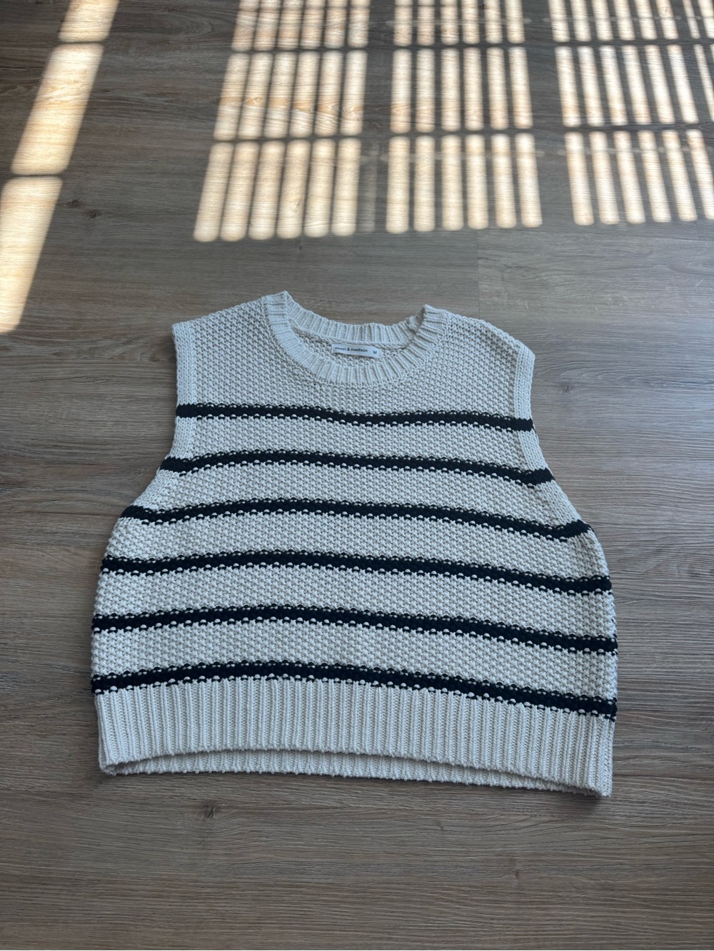 Striped Knit Sleeveless Sweater Tank - Cream & Black